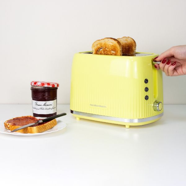 Hamilton Beach Miami Kettle and 2 Slot Toaster Banana Split
