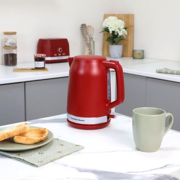 Hamilton Beach Ella Kettle and Toaster Bundle Red