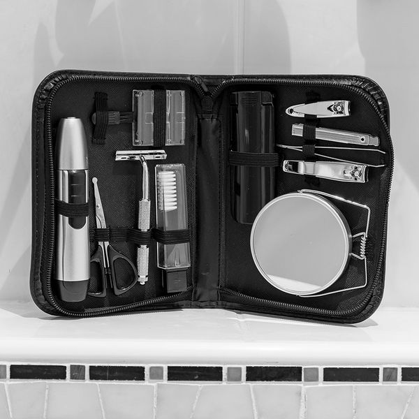 10 Piece Men's Grooming Kit